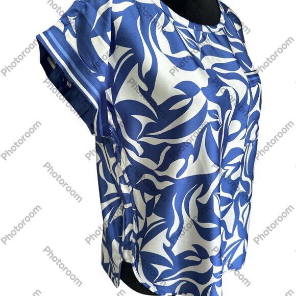Loft Blue & White Patterned Cap Sleeve Blouse Small - Picture 2 of 6